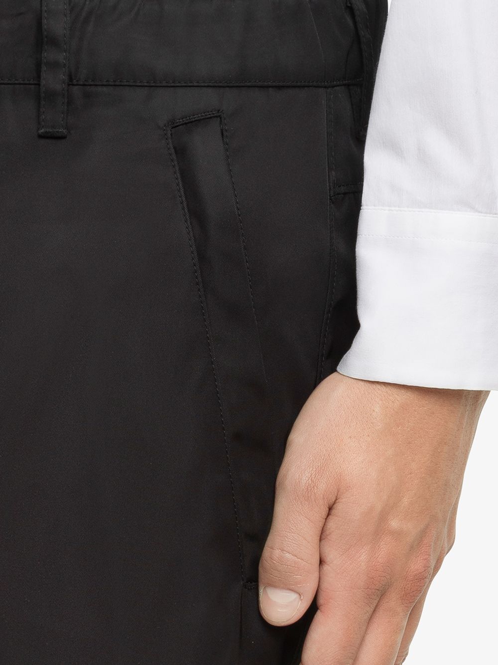Prada
Pantaloni crop Re-Nylon