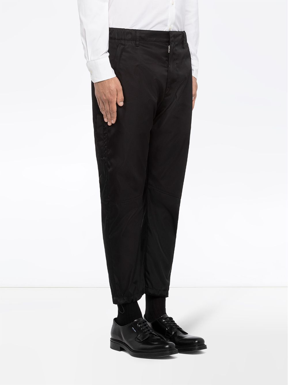 Prada
Pantaloni crop Re-Nylon