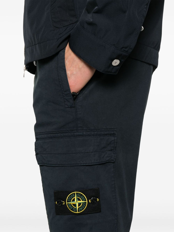 Stone Island
Pantaloni con applicazione Compass