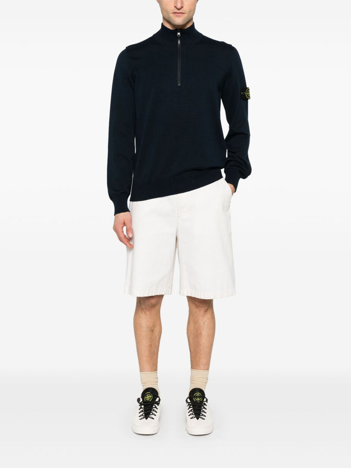 Stone Island
Maglione con applicazione Compass