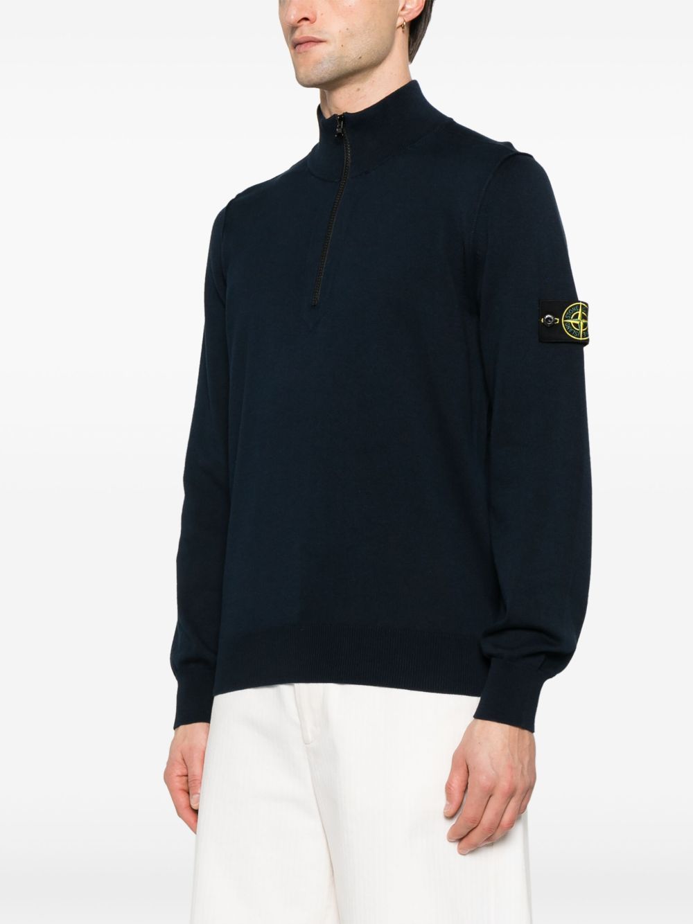 Stone Island
Maglione con applicazione Compass