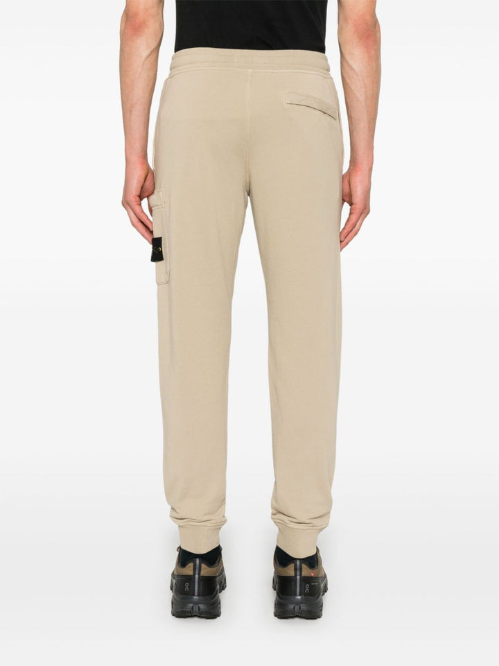 Stone Island
Pantaloni sportivi con applicazione Compass