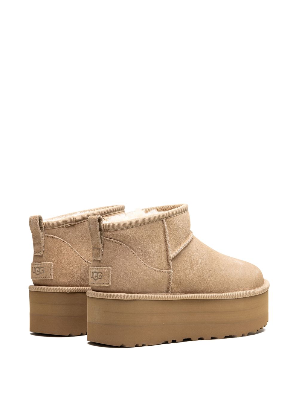 UGG
Stivali Classic Ultra Mini con suola rialzata
