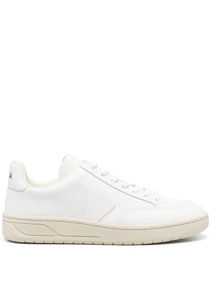 VEJA
Sneakers