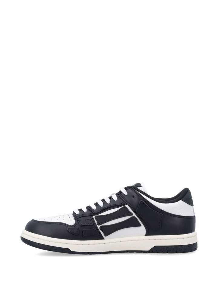 Sneakers" Skel"