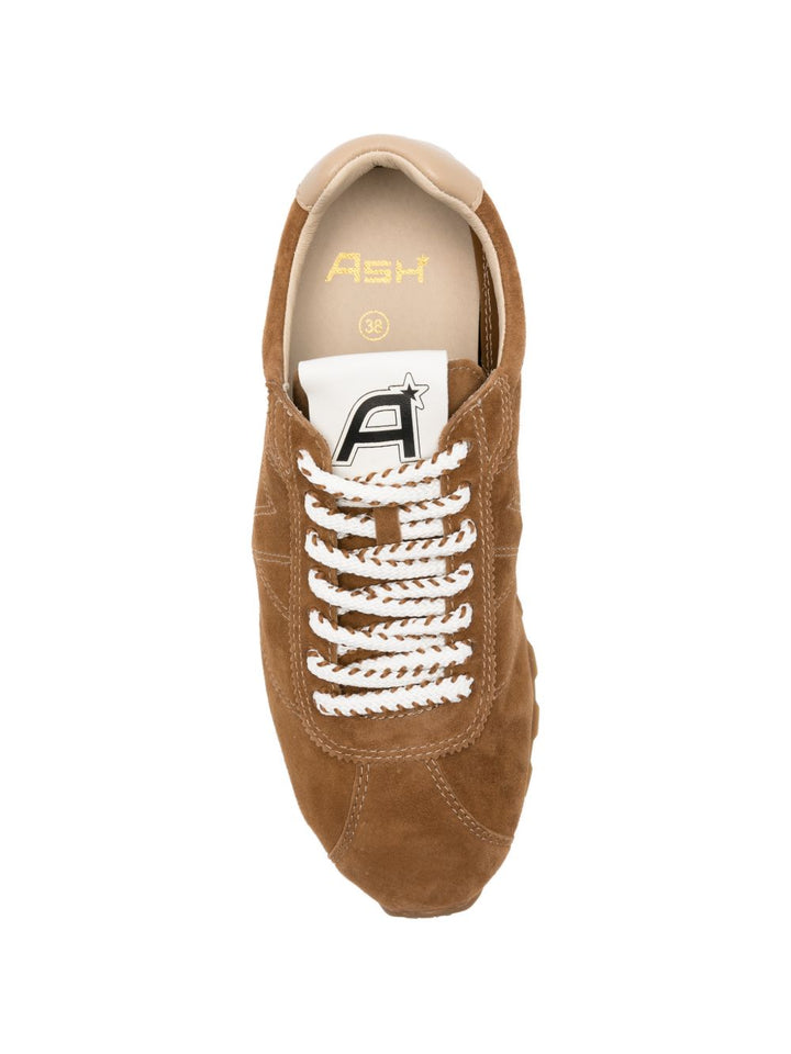 Sneakers in pelle scamosciata marrone