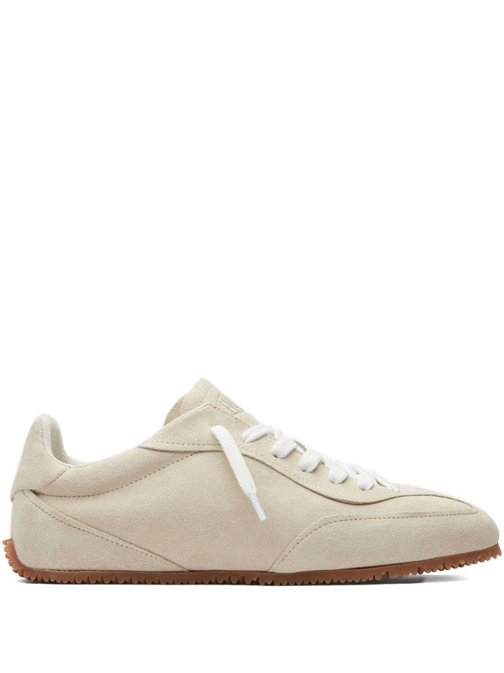 Sneakers Daze