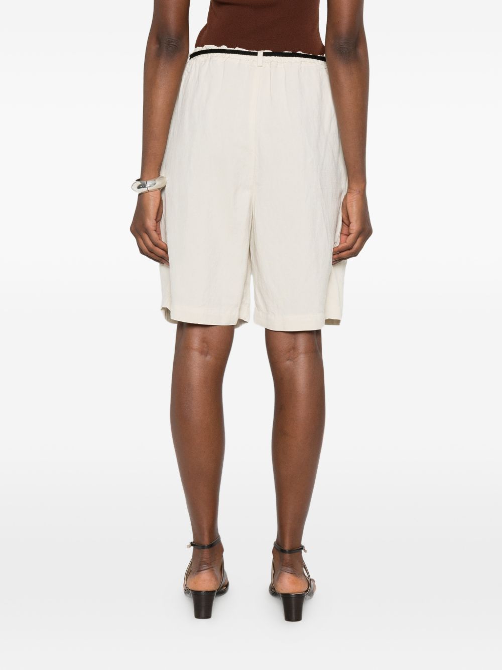 Shorts con cintura