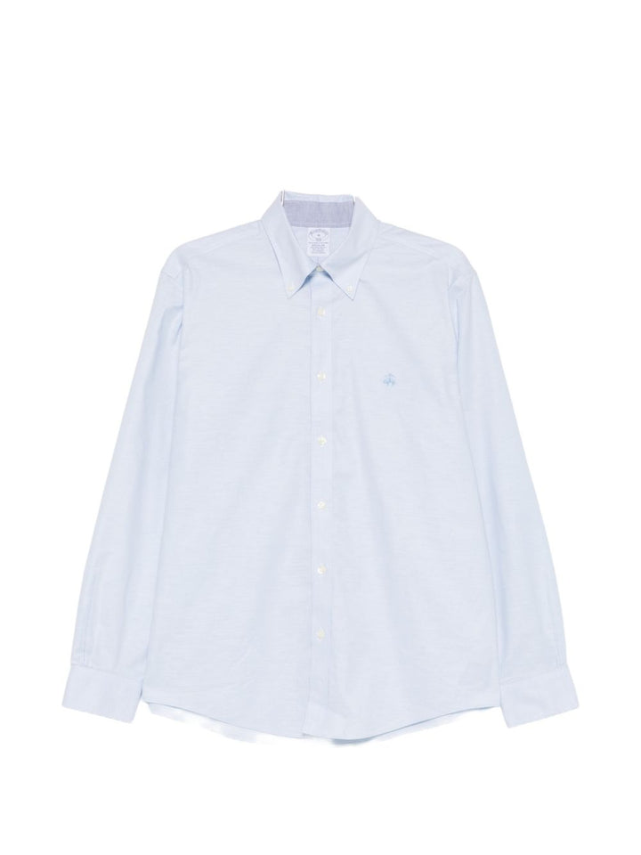 camicia con bottoni e logo ricamato