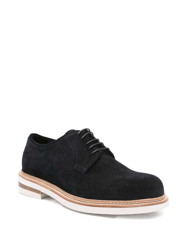 Scarpa con lacci in camoscio