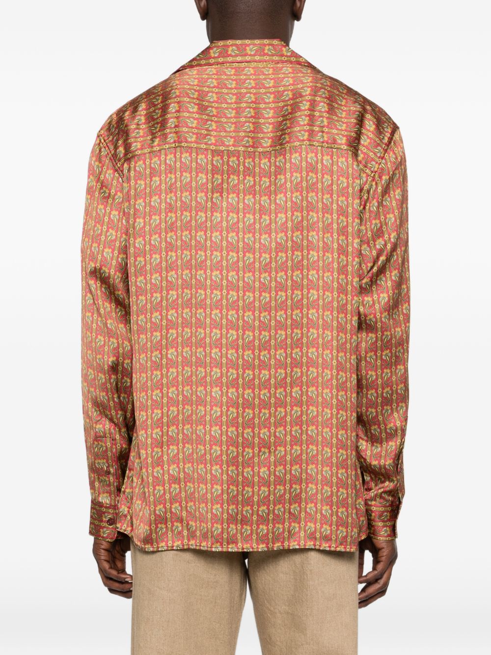 camicia con bottoni e stampa