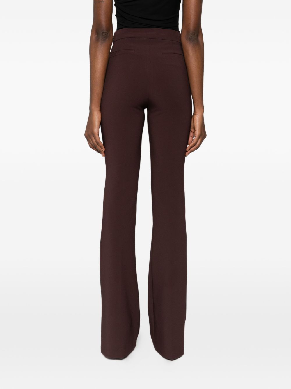 Pantalone svasato con fondo a trombetta