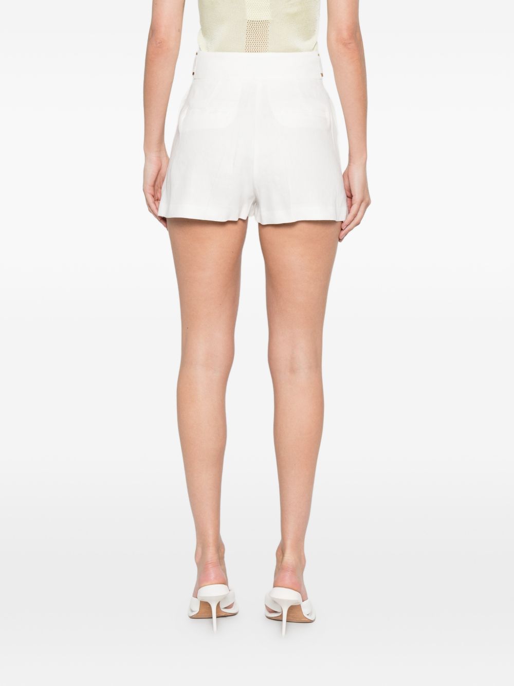 pantaloncini con bottoni