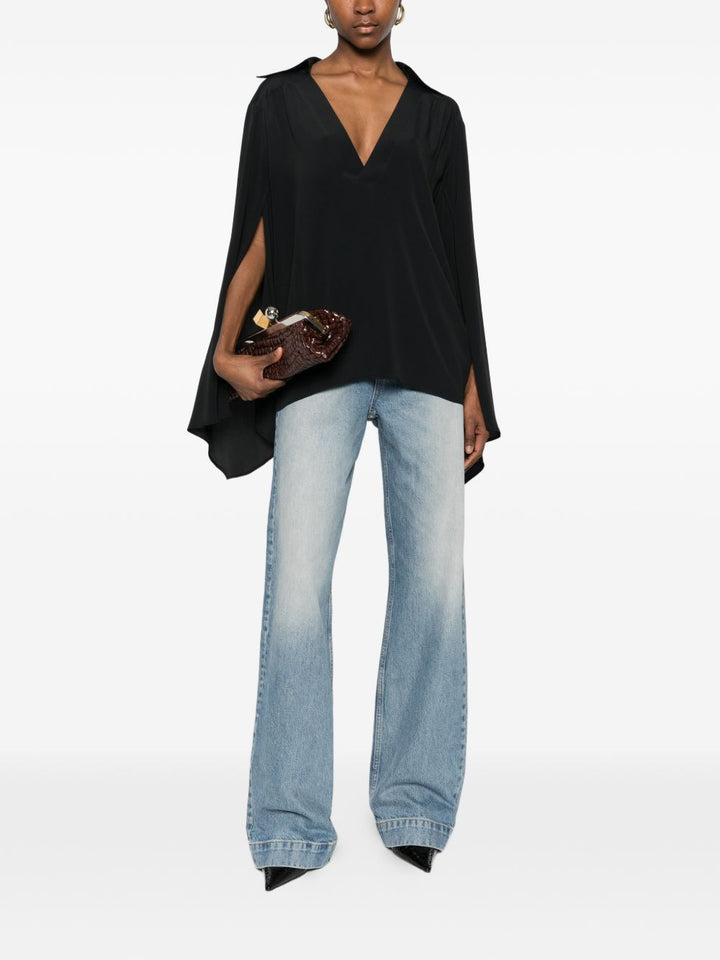 maglia a mantella con scollo sceso a V e colletto camicia