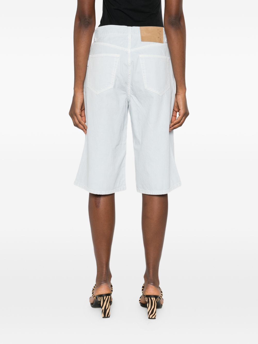 bermuda in denim con tasce e logo
