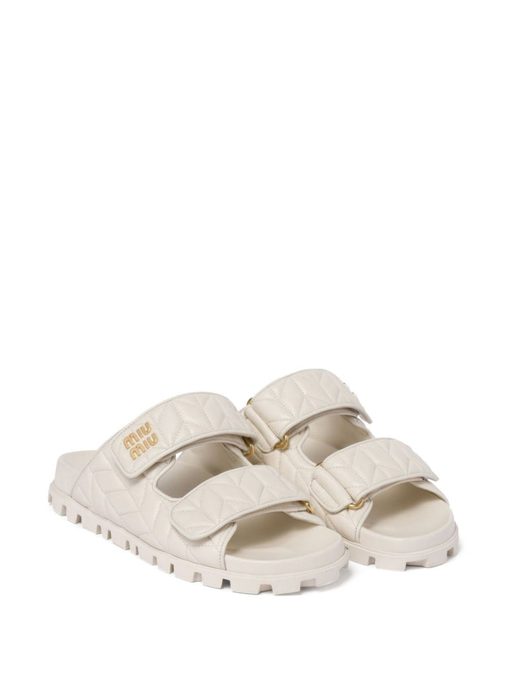 Sandali slides