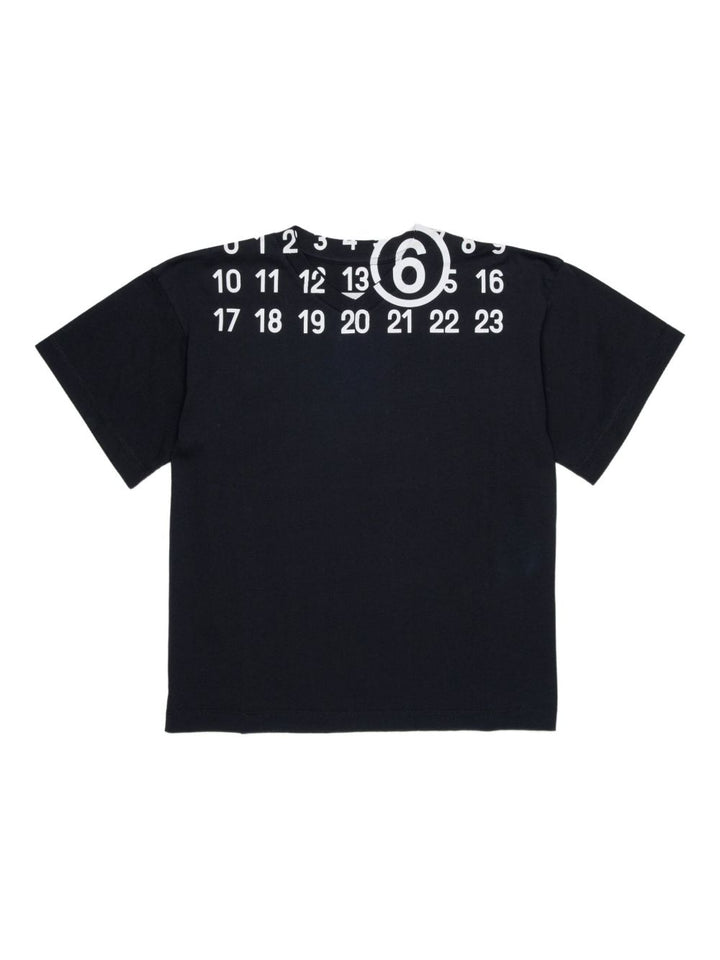 T-shirt con grafica numerica
