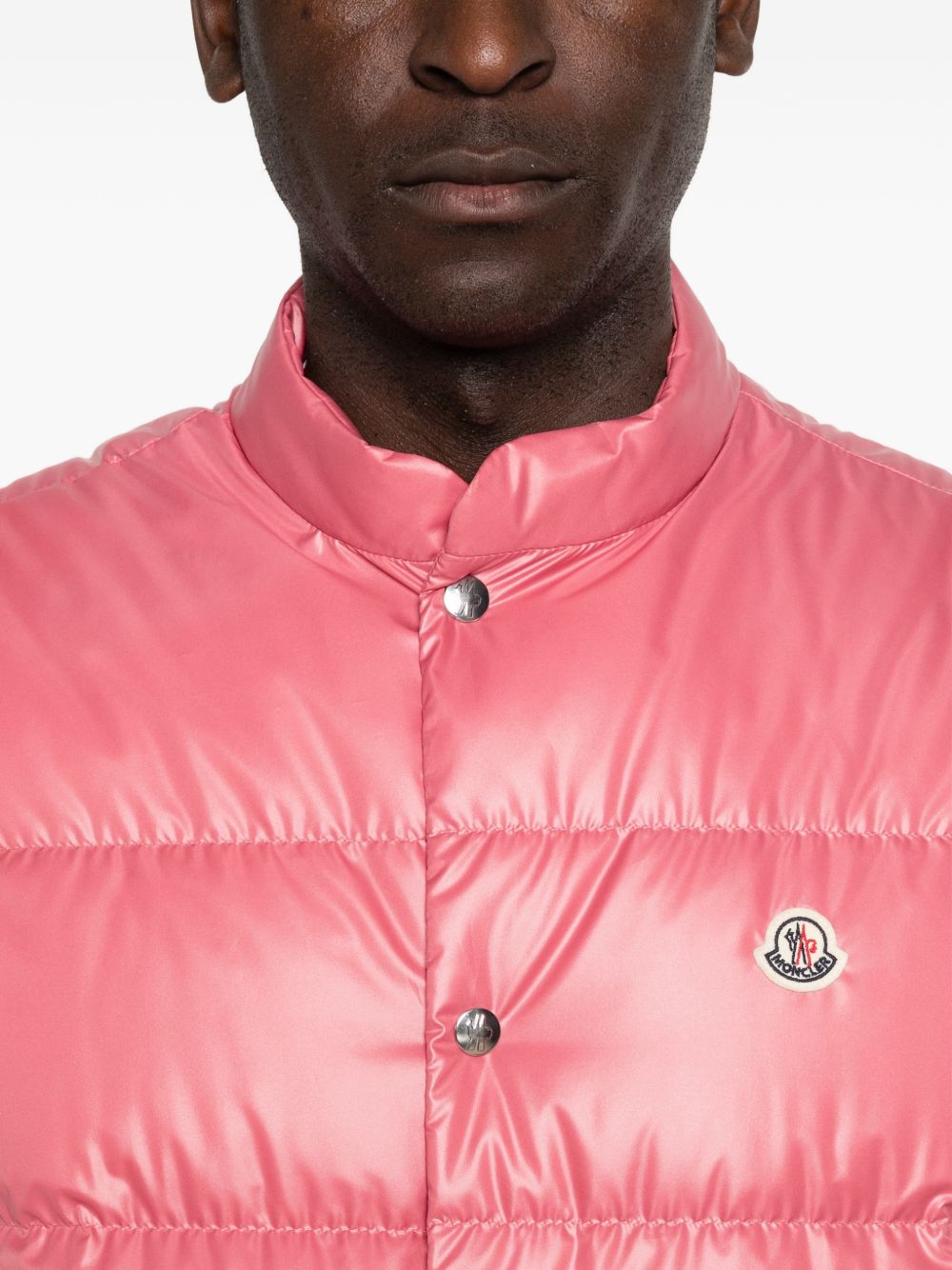 Gilet trapuntato con bottoni "Restigo"
