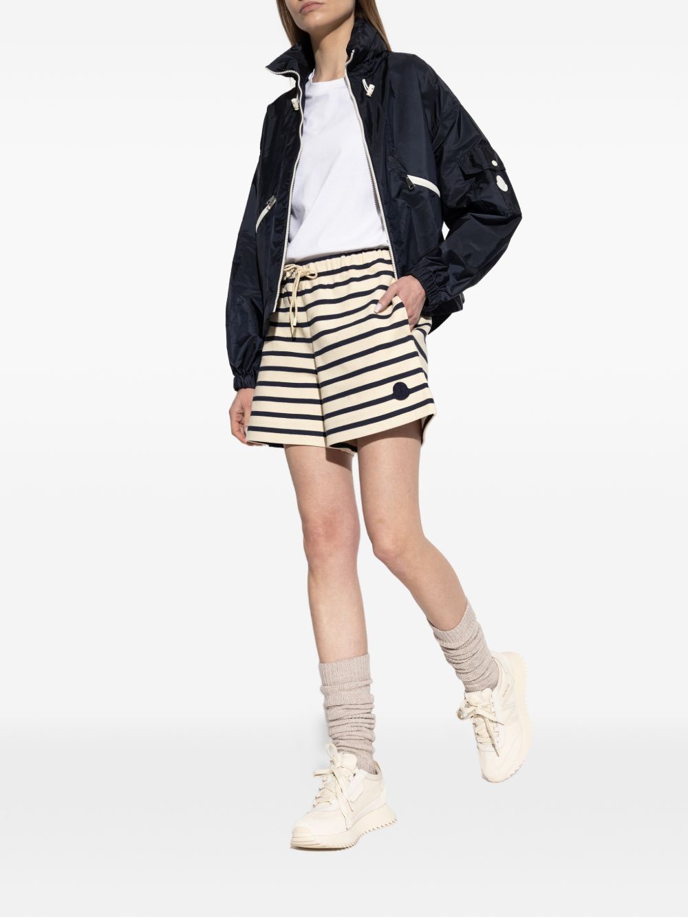 T-shirt con dettagli traforati