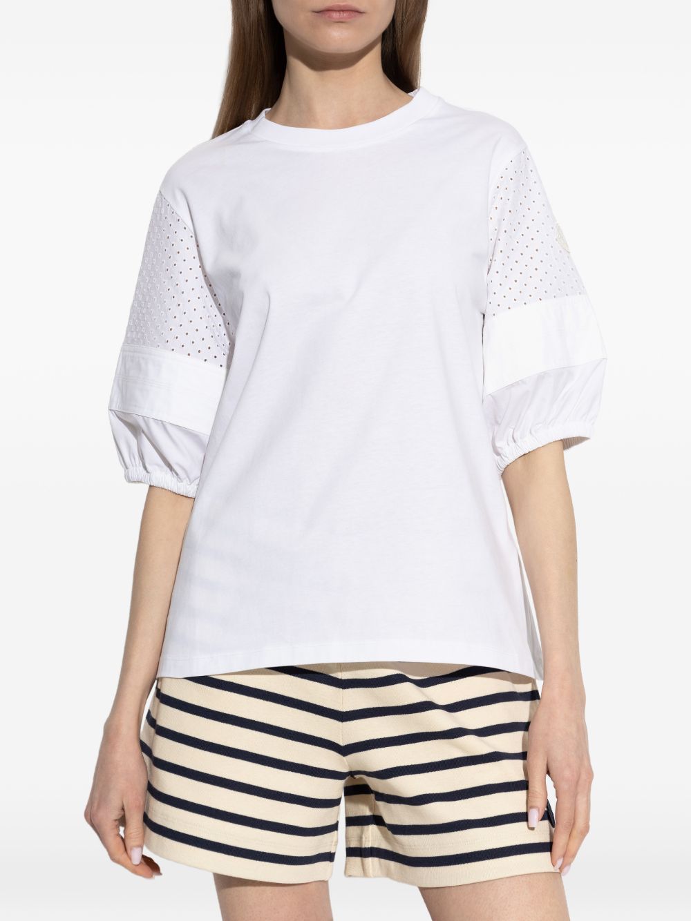 T-shirt con dettagli traforati