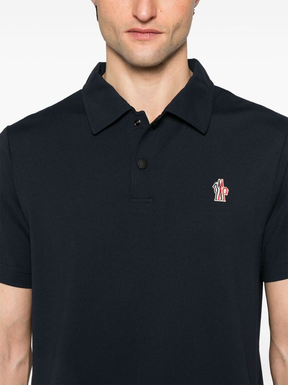 Polo mezza manica con colletto e logo