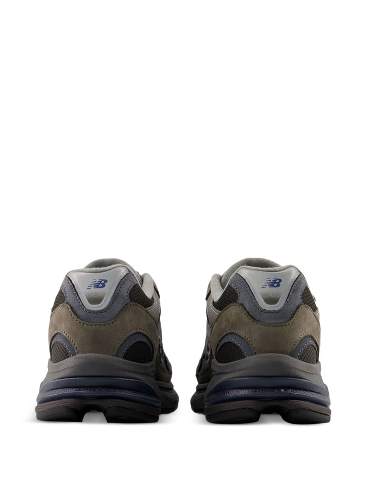 Sneakers con inserti "2010"