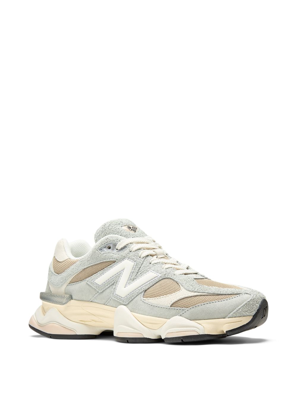 Sneakers con inserti in pelle scamosciata "9060"