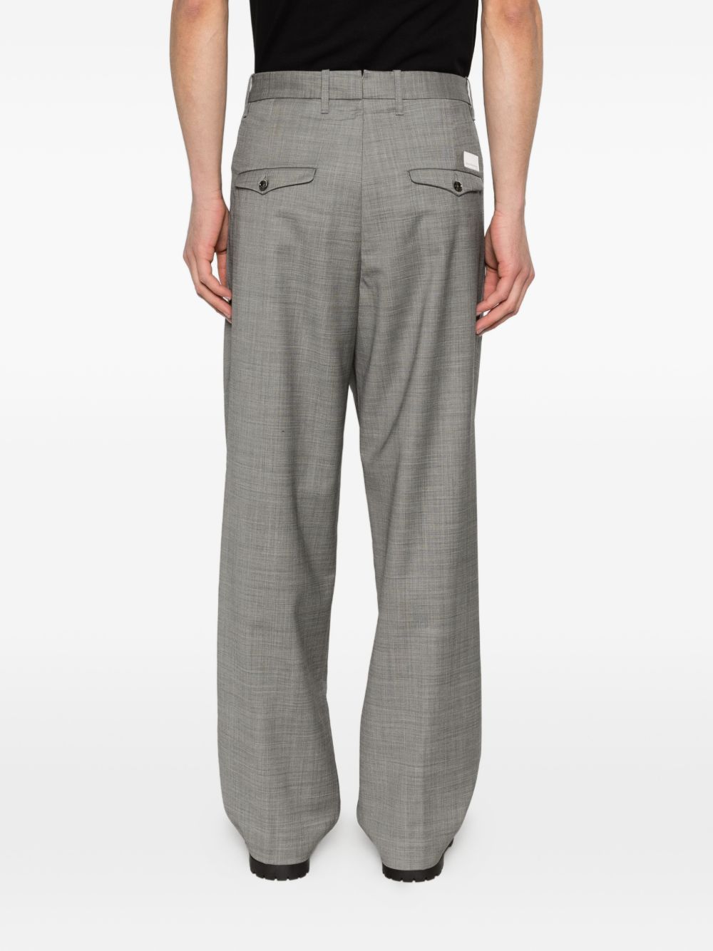 Pantaloni sartoriali con pieghe