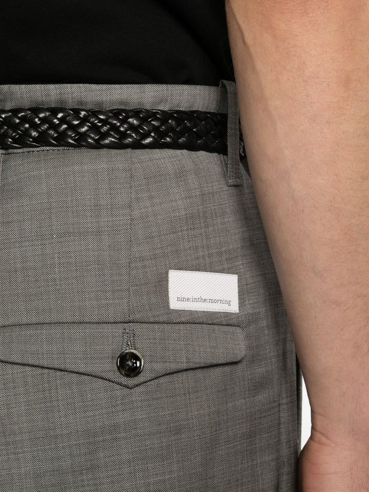 Pantaloni sartoriali con pieghe