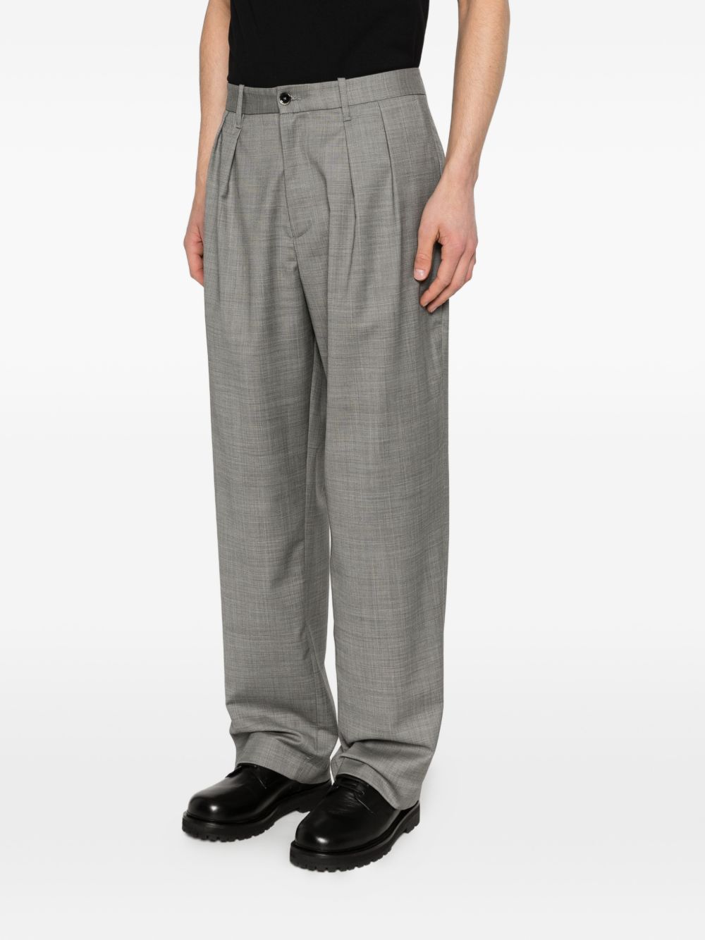 Pantaloni sartoriali con pieghe