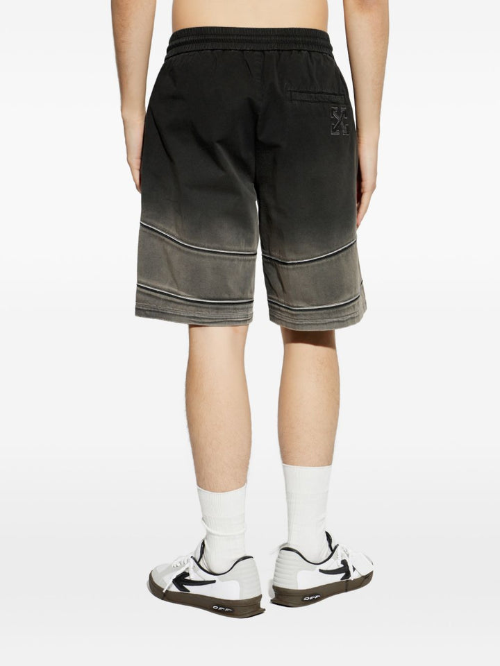 Pantaloncini con logo applicato