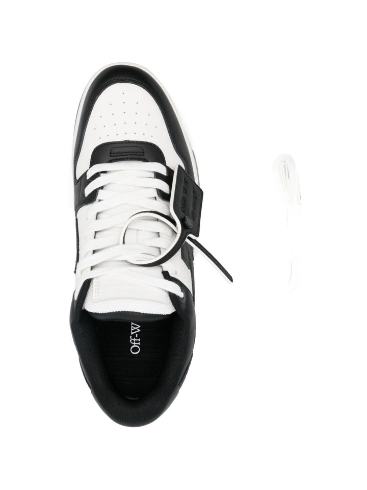 Sneakers "Out Of Office"