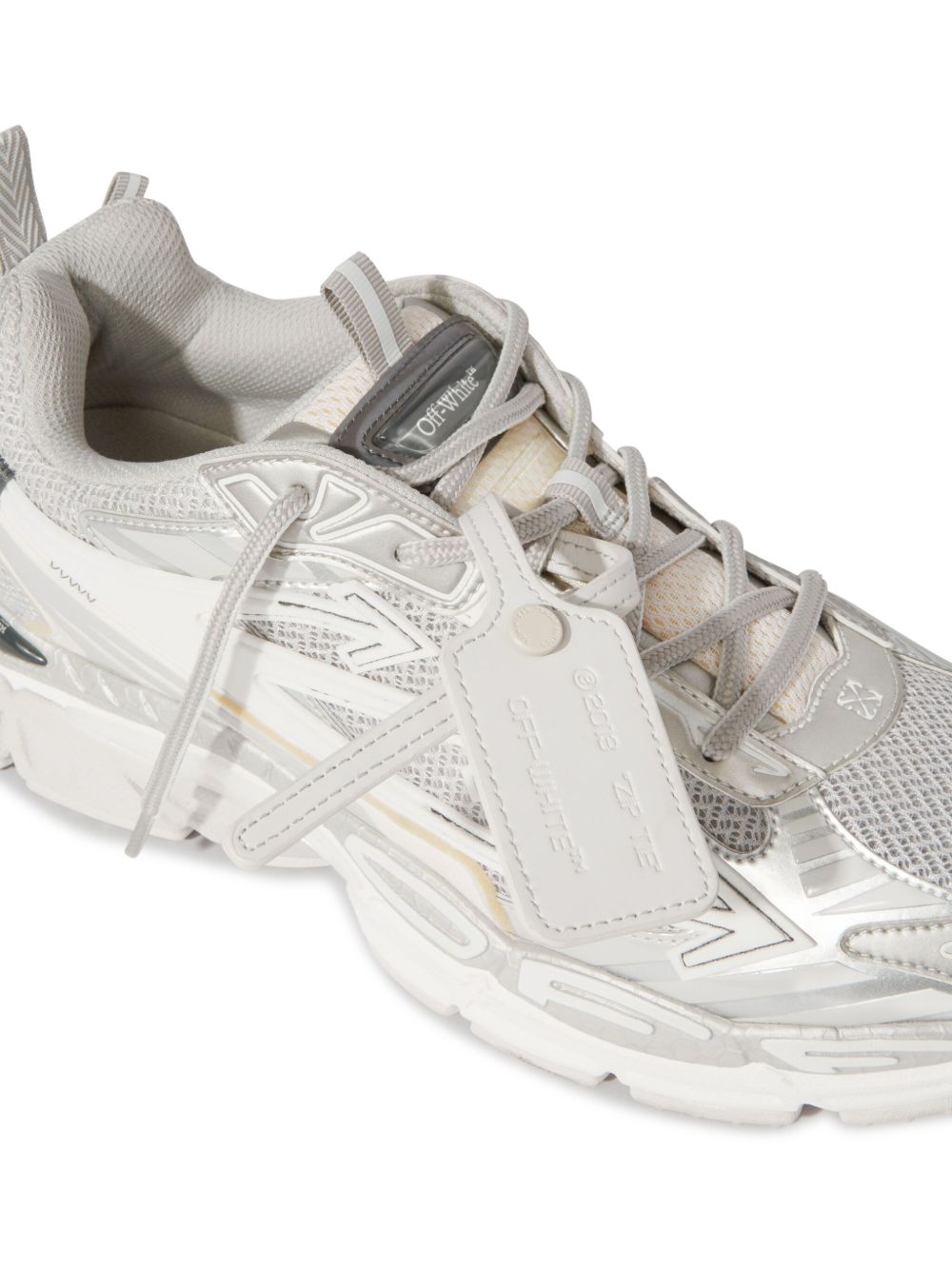 Sneakers "Be Right Back"