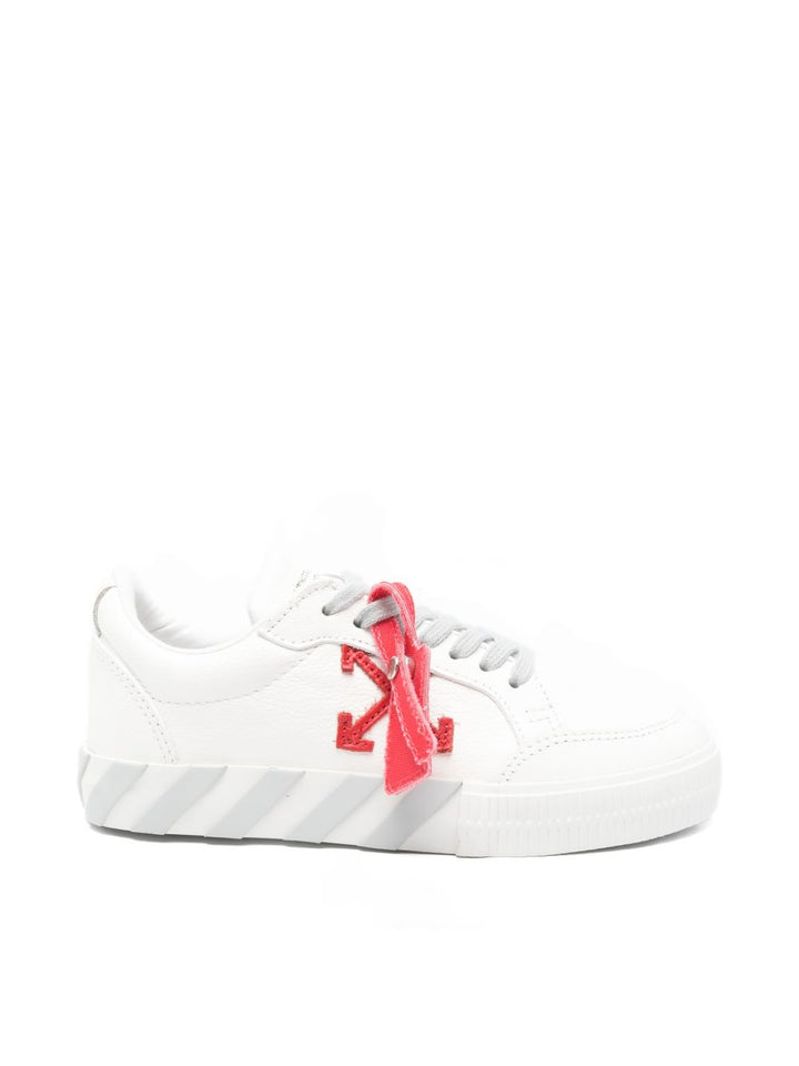 sneakers "arrow"