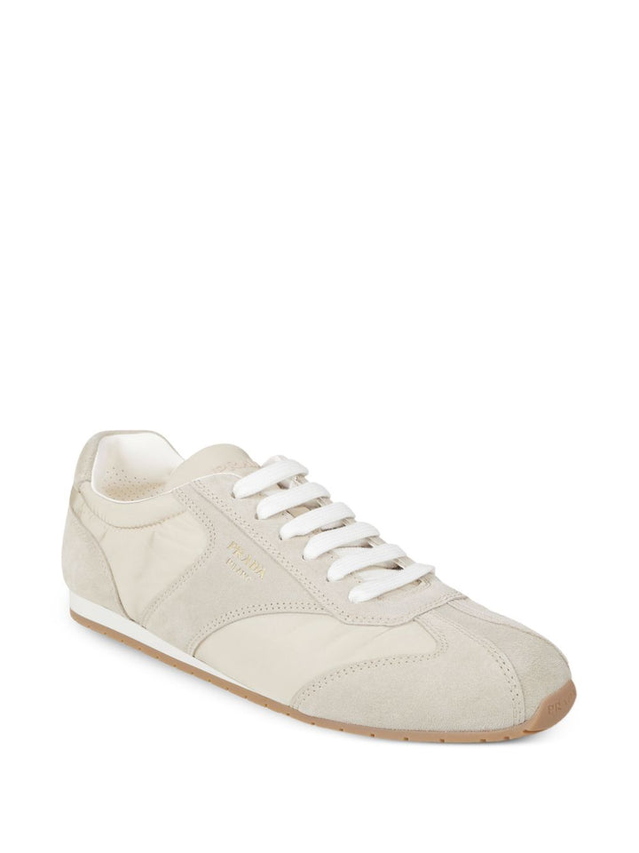 Sneakers "Logo-Detailed Lace-Up"