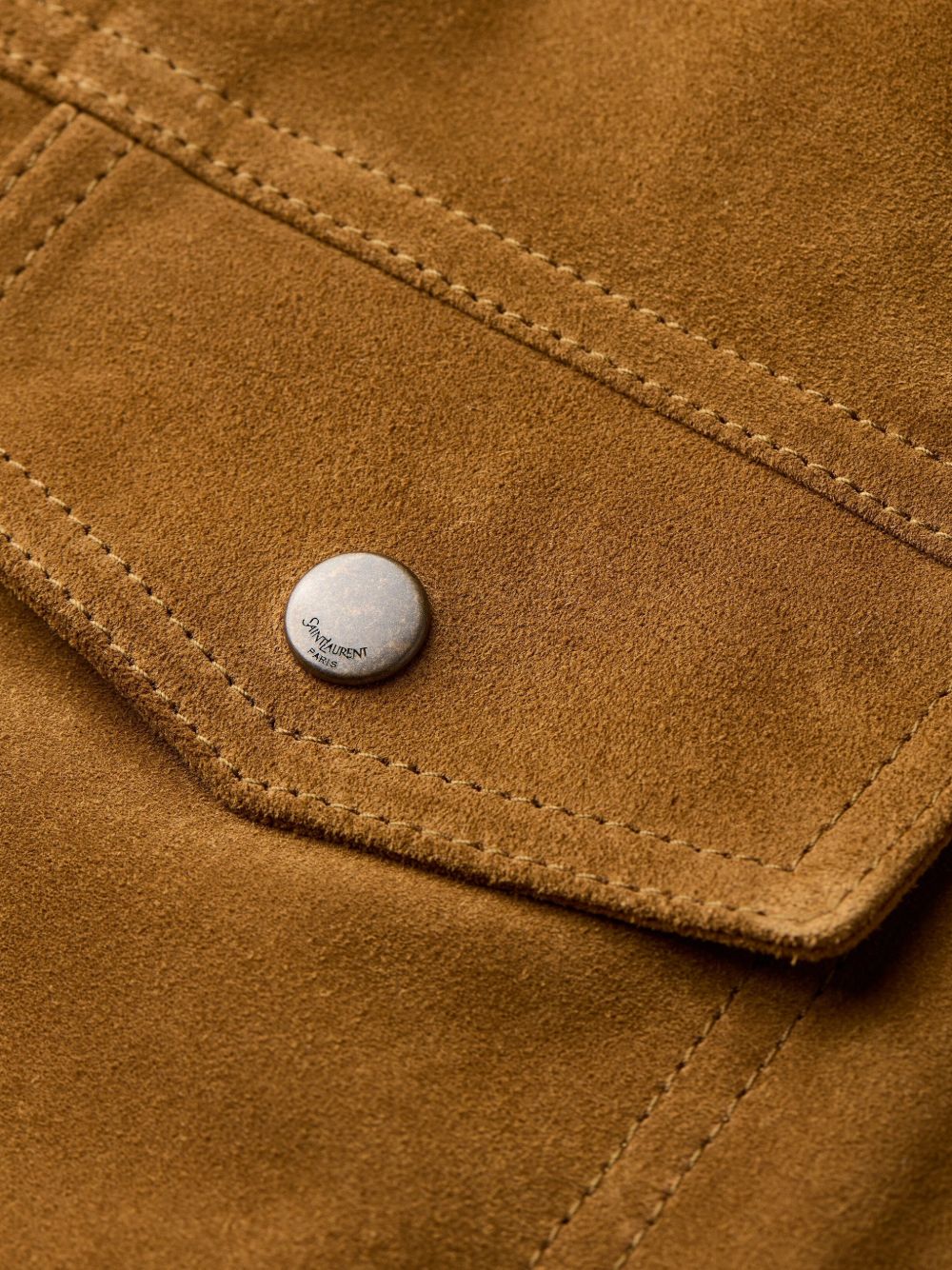 Giacca stile denim con collo a punta e spalle dritte