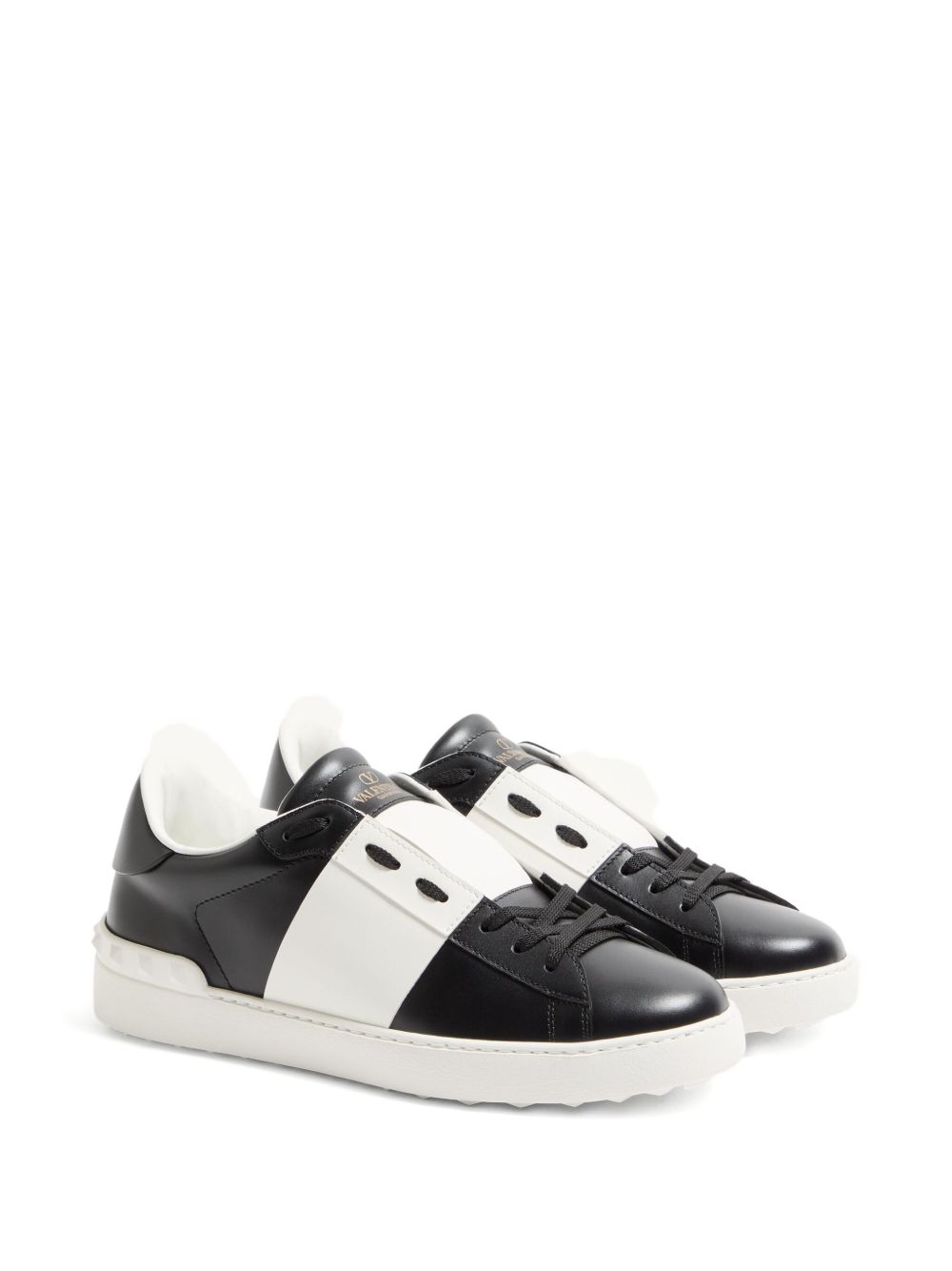 Sneakers "Open " in pelle borchie in gomma sul retro