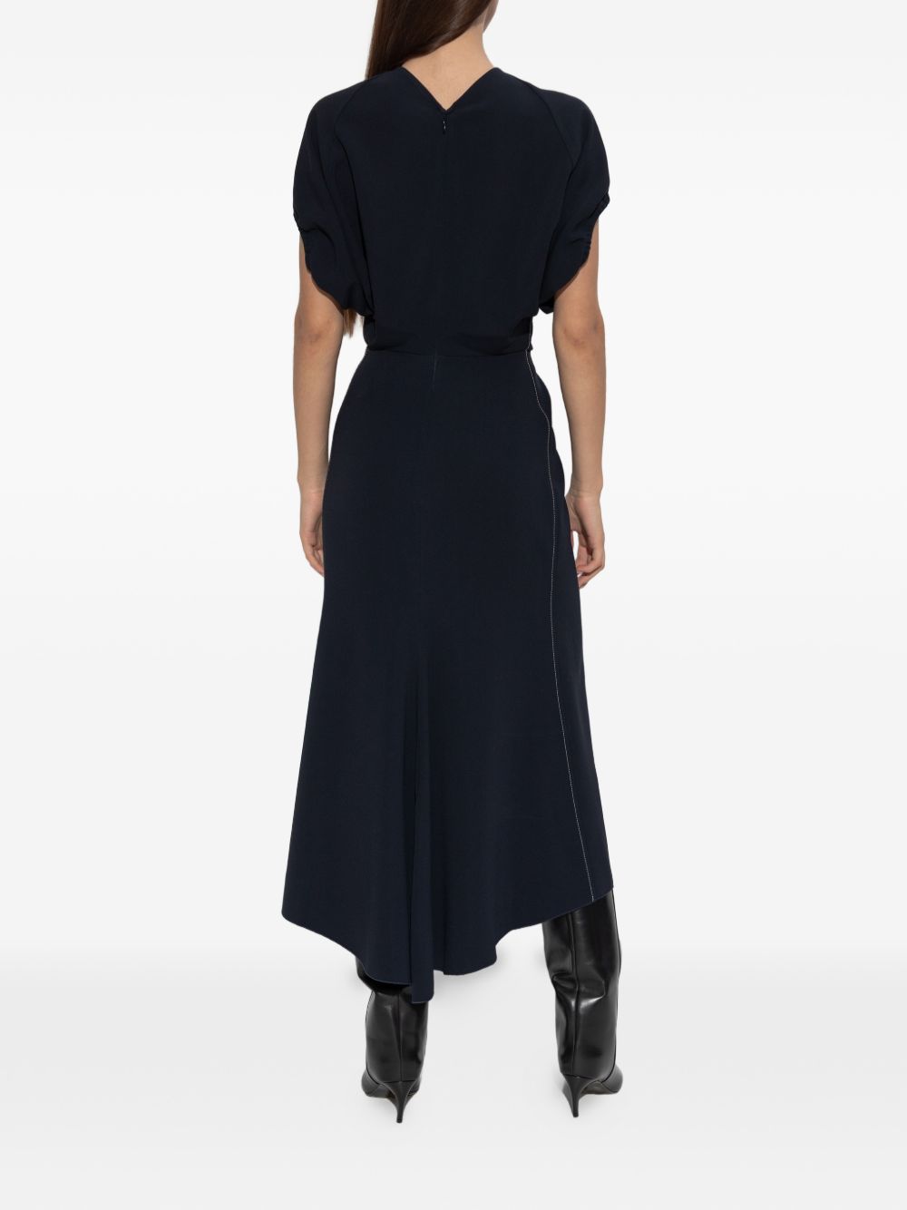 Abito midi con scollo a V