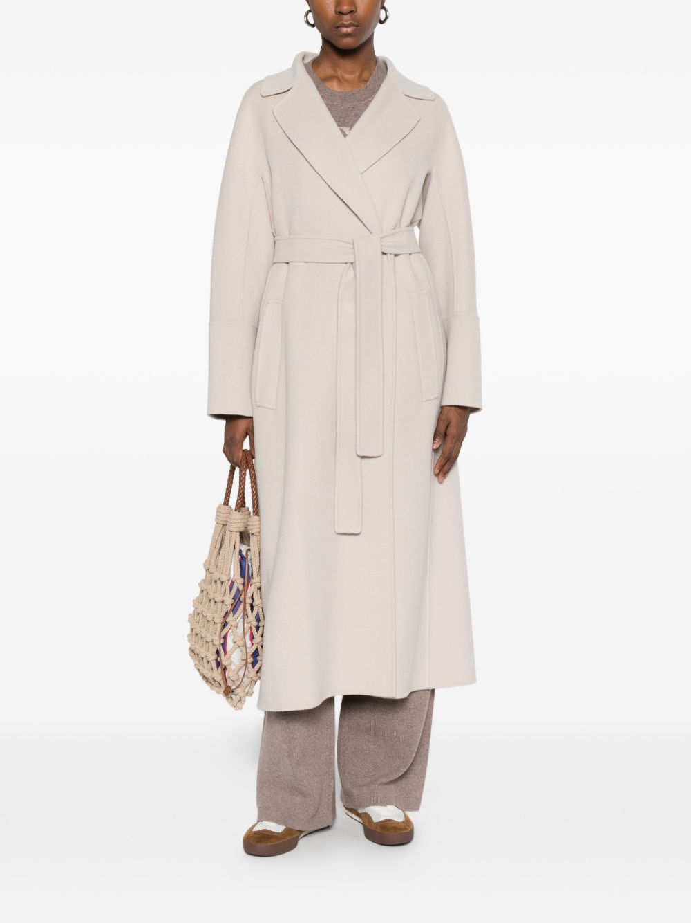 Cappotto con cintura
