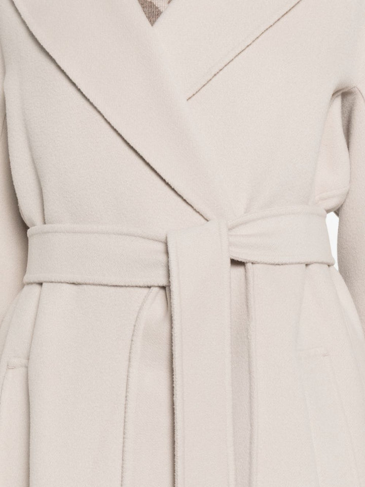 Cappotto con cintura